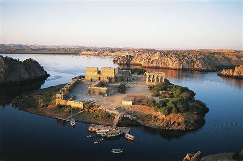 Philae Temple: Thánh địa cổ đại trên đảo thơ mộng!