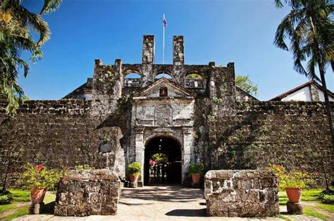 Fort San Pedro: Một Pháo Đài Lịch Sử Vững Chãi Giữa Lòng Thành Phố Cebu!