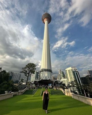  Menara Kuala Lumpur: Tháp Thiên Minh Chói Lọi và Tầm Nhìn Hoàn Mỹ