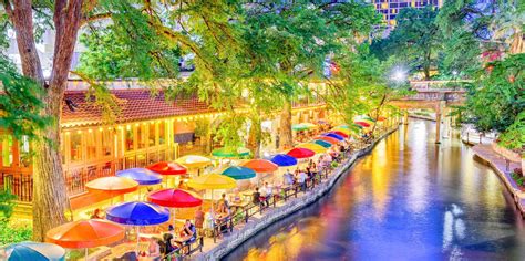 The Riverwalk San Antonio: A Serene Oasis of Culture and Culinary Delights!